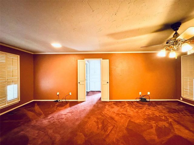 402 Flanders Drive, Chickasha, OK 73018