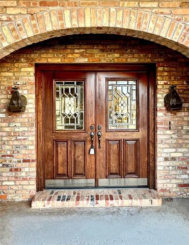 402 Flanders Drive, Chickasha, OK 73018