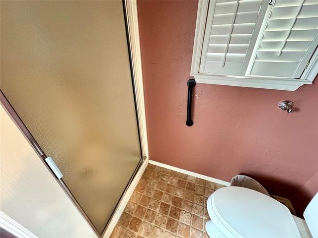 402 Flanders Drive, Chickasha, OK 73018