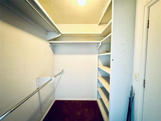 402 Flanders Drive, Chickasha, OK 73018