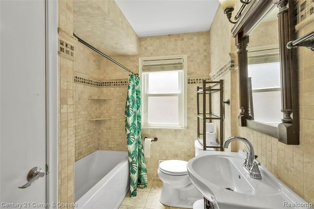 23704 Harvard Street, Dearborn, MI 48124