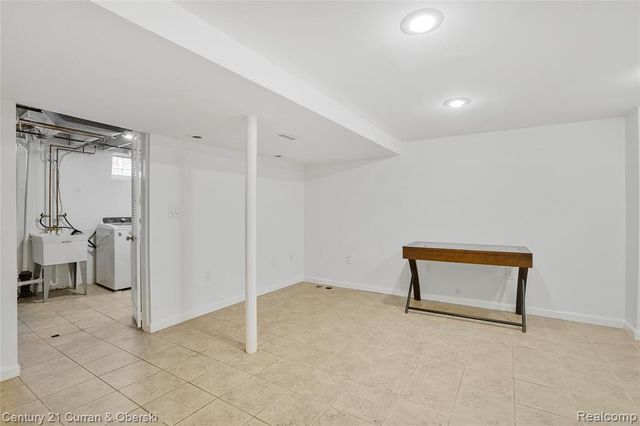 23704 Harvard Street, Dearborn, MI 48124