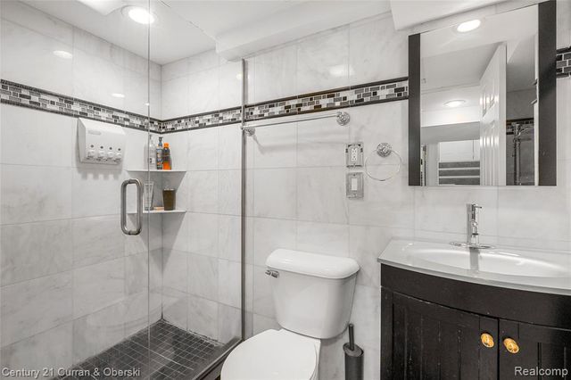 23704 Harvard Street, Dearborn, MI 48124