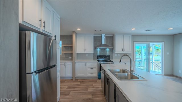 16050 Tierra PLZ, Fort Myers, FL 33908