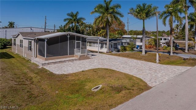 16050 Tierra PLZ, Fort Myers, FL 33908