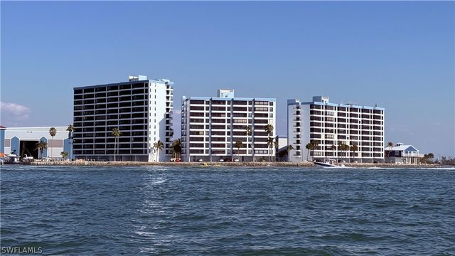 16050 Tierra PLZ, Fort Myers, FL 33908