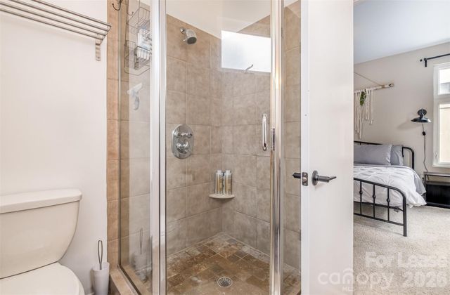 925 Westbrook Drive B, Charlotte, NC 28202