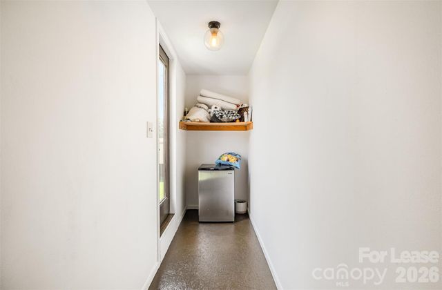 925 Westbrook Drive B, Charlotte, NC 28202