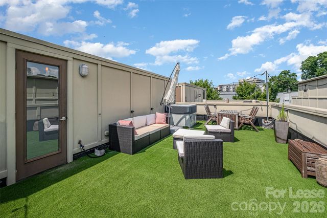 925 Westbrook Drive B, Charlotte, NC 28202