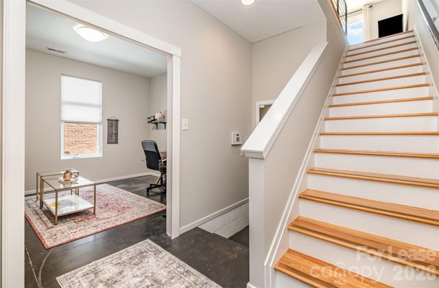 925 Westbrook Drive B, Charlotte, NC 28202