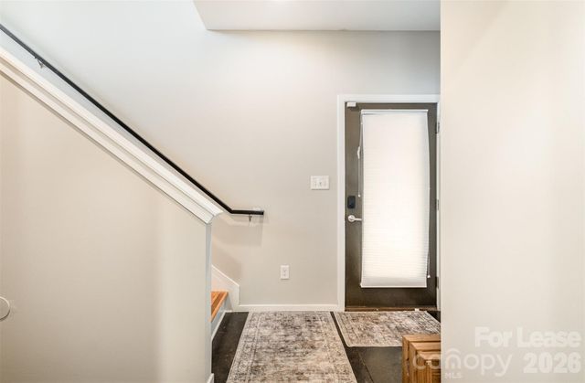 925 Westbrook Drive B, Charlotte, NC 28202