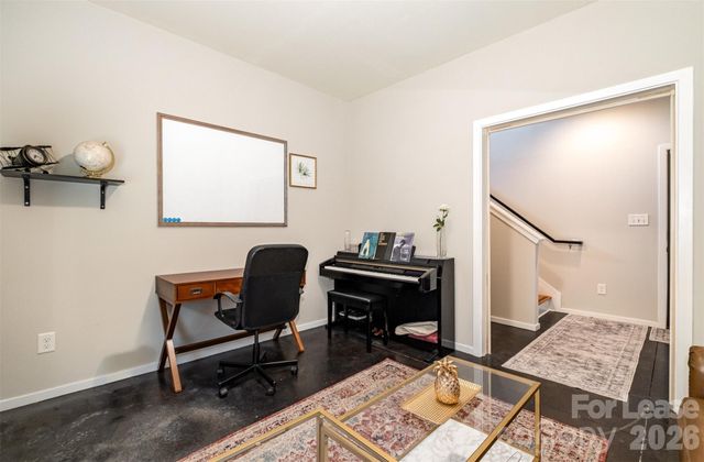 925 Westbrook Drive B, Charlotte, NC 28202