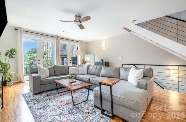 925 Westbrook Drive B, Charlotte, NC 28202