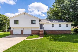 2250 Ridge Forest Drive, Grayson, GA 30017