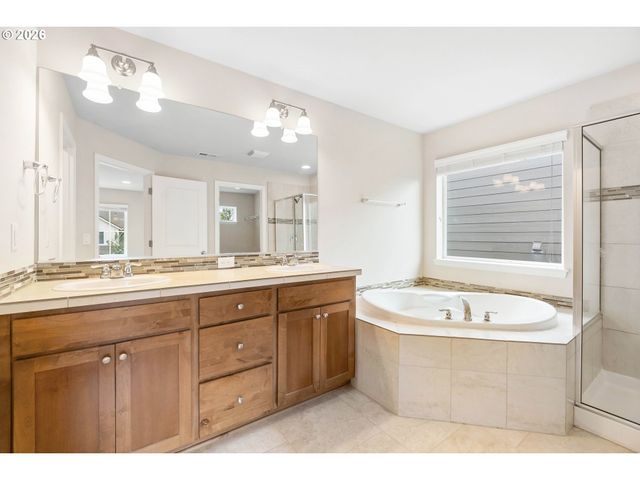 6820 Nw 164TH Ave, Portland, OR 97229