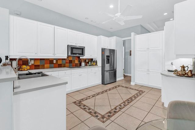 9737 Parkview Avenue, Boca Raton, FL 33428