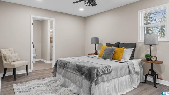 918 9TH AVENUE, Pleasant Grove, AL 35127