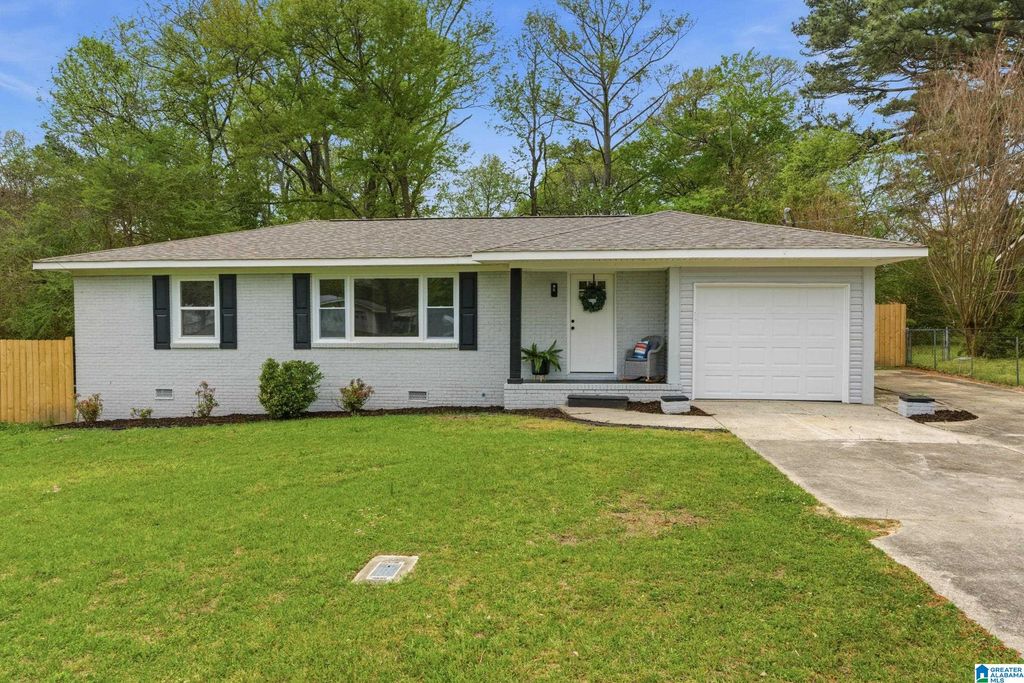 918 9TH AVENUE, Pleasant Grove, AL 35127