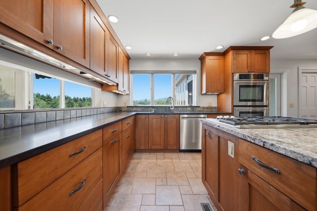 29 Stiles Farm Road, Wilton, NH 03086
