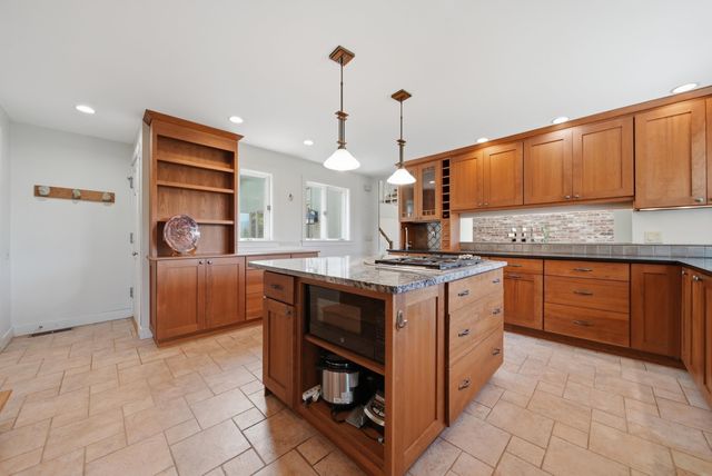 29 Stiles Farm Road, Wilton, NH 03086