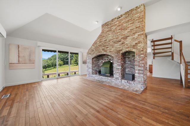 29 Stiles Farm Road, Wilton, NH 03086