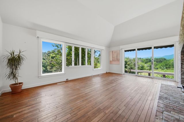 29 Stiles Farm Road, Wilton, NH 03086
