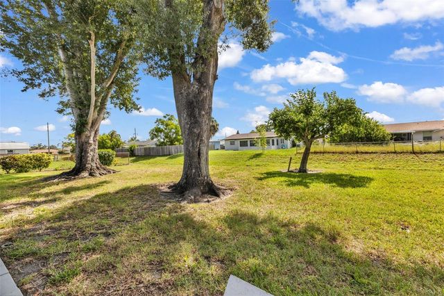 4100 GROBE STREET, North Port, FL 34287