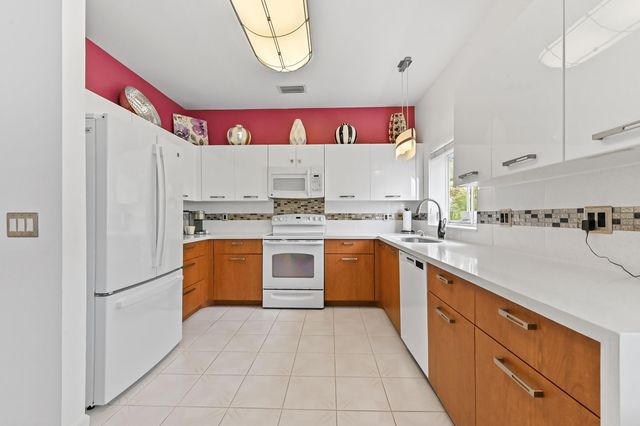 11618 Briarwood Circle 4, Boynton Beach, FL 33437