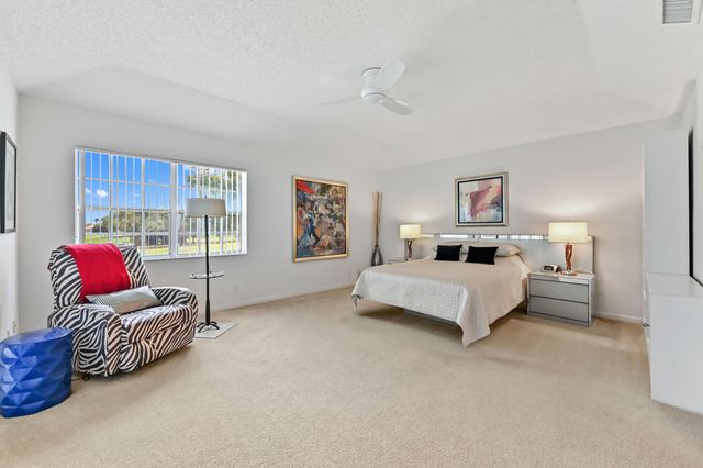 11618 Briarwood Circle 4, Boynton Beach, FL 33437