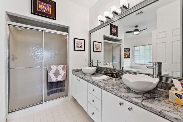 11618 Briarwood Circle 4, Boynton Beach, FL 33437