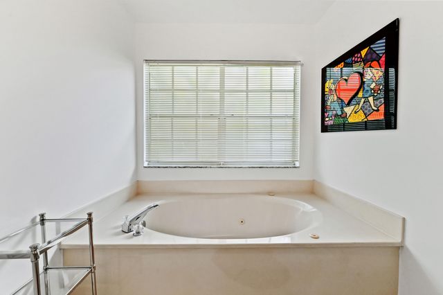 11618 Briarwood Circle 4, Boynton Beach, FL 33437