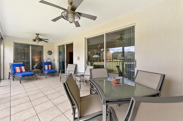 11618 Briarwood Circle 4, Boynton Beach, FL 33437