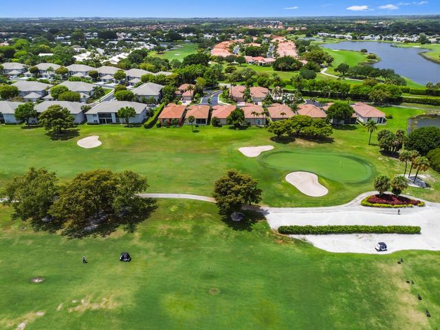 11618 Briarwood Circle 4, Boynton Beach, FL 33437