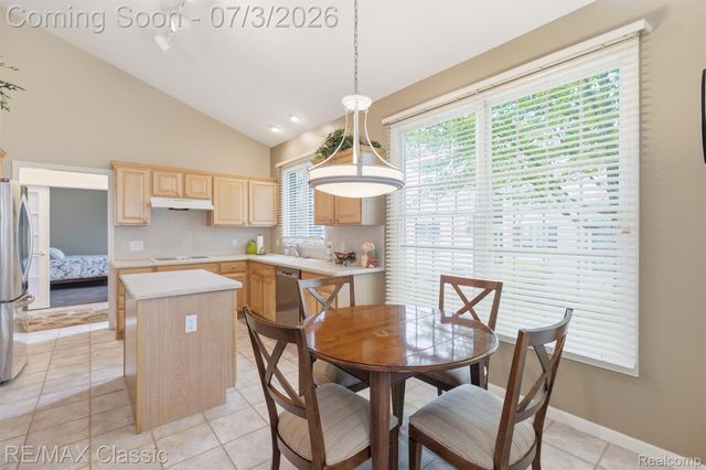 16934 Lochmoor Circle W, Northville Township, MI 48168