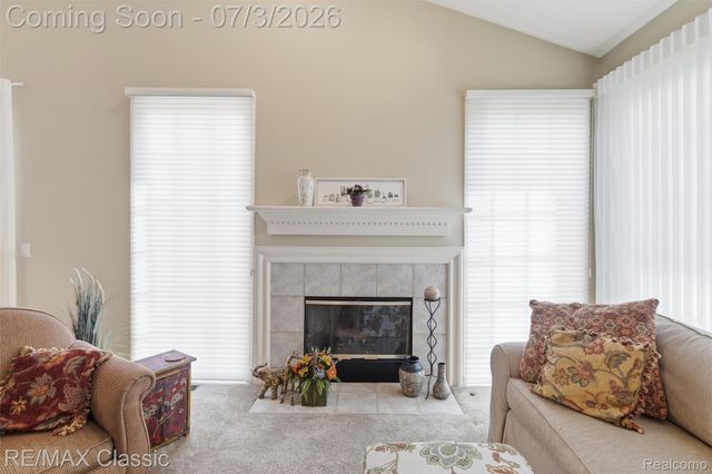 16934 Lochmoor Circle W, Northville Township, MI 48168