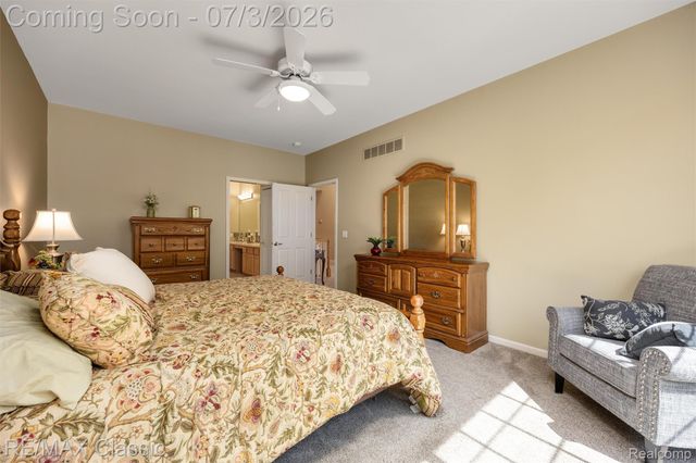 16934 Lochmoor Circle W, Northville Township, MI 48168