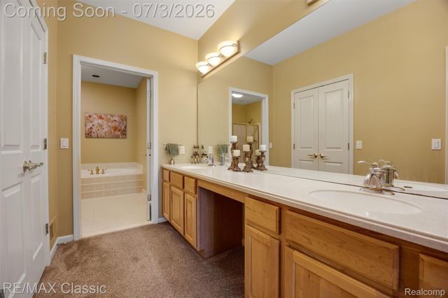 16934 Lochmoor Circle W, Northville Township, MI 48168