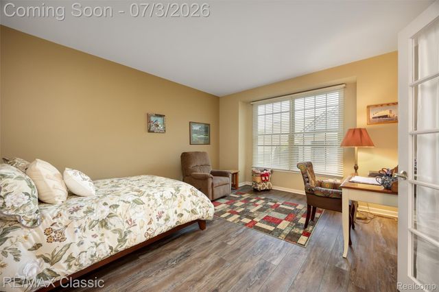 16934 Lochmoor Circle W, Northville Township, MI 48168