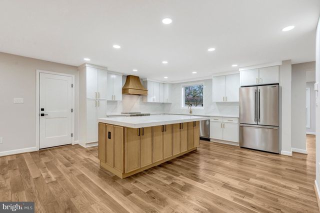 5203 MORNINGTON CT, Fairfax, VA 22032