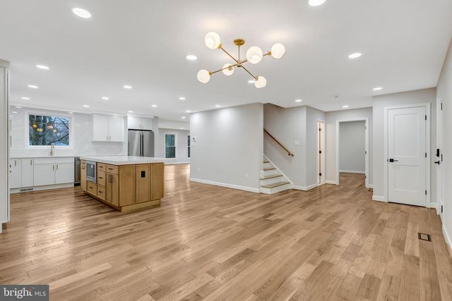 5203 MORNINGTON CT, Fairfax, VA 22032