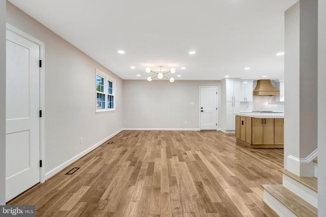 5203 MORNINGTON CT, Fairfax, VA 22032