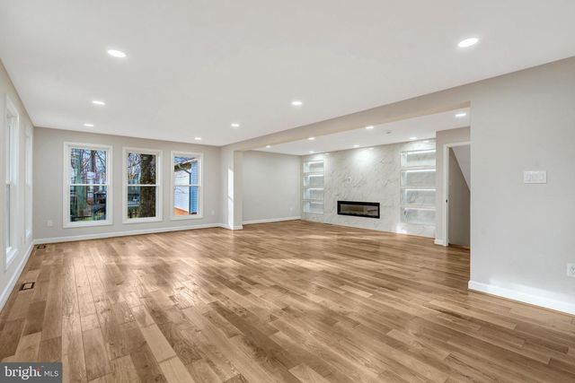 5203 MORNINGTON CT, Fairfax, VA 22032