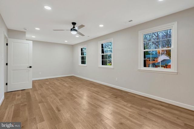 5203 MORNINGTON CT, Fairfax, VA 22032