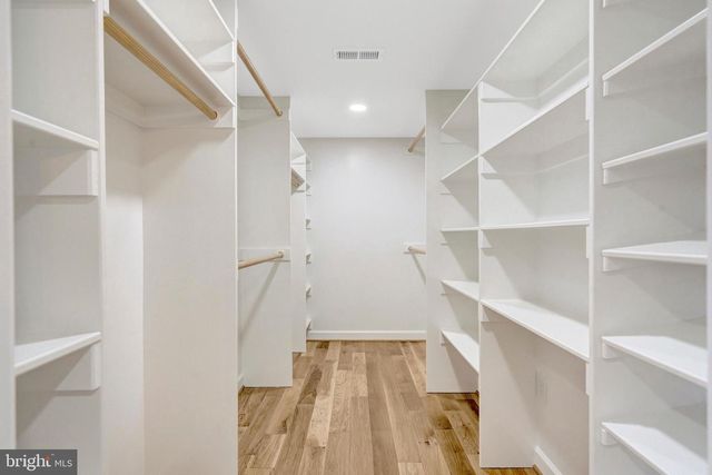 5203 MORNINGTON CT, Fairfax, VA 22032