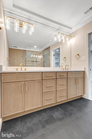 5203 MORNINGTON CT, Fairfax, VA 22032