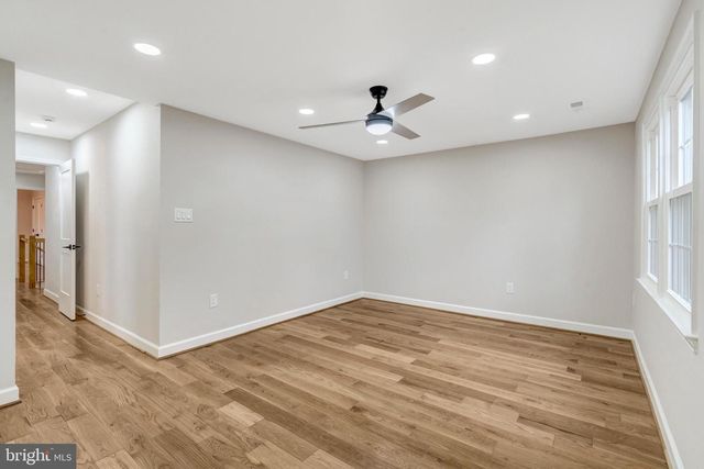 5203 MORNINGTON CT, Fairfax, VA 22032