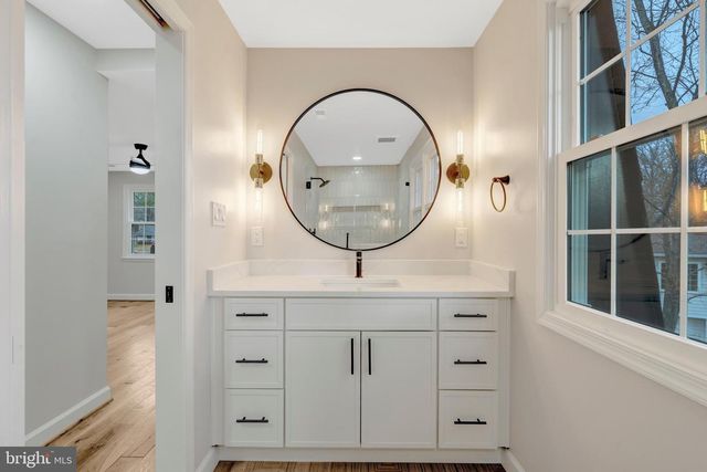 5203 MORNINGTON CT, Fairfax, VA 22032