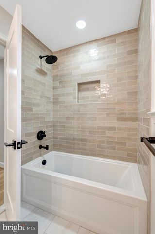 5203 MORNINGTON CT, Fairfax, VA 22032