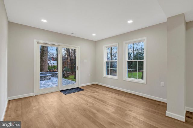 5203 MORNINGTON CT, Fairfax, VA 22032