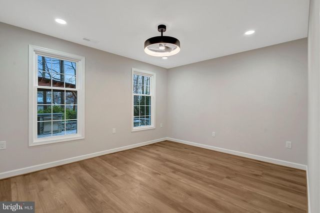 5203 MORNINGTON CT, Fairfax, VA 22032